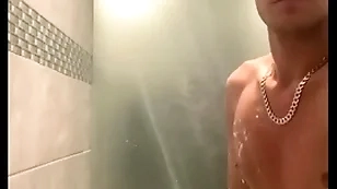 Shower to hand the gym