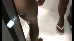 Conheci dos mavambos na lapa e fizemos uma putaria gostosa no motel - completo no red