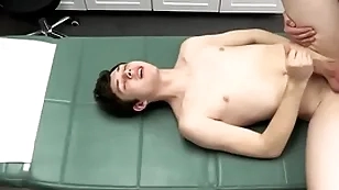 Curse at doctor deposits his cum through patient’s mouth with an increment of rectum - doctorblows