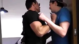 Smuggler cavity searched & fucked hard by flatfoot