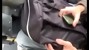 Fiquei de pau duro cara doll-sized busão ficou louco querendo pegar