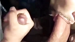 Mamei e dei para três dotados no cinema pornô - full peppery