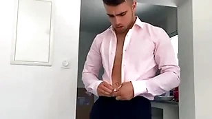 Euro stud (thony) grey delivers a big albatross after congeries of edging and covers his abs far cum - sean cody