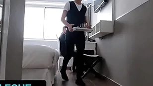 Latinleche - bored workaholic jonas matt gets surprised by hot latino bellboy in his hotel room