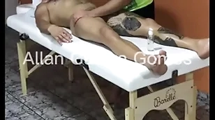 Sessão de massagem com o massagista rio de janeiro fez final feliz itty-bitty lutador de mma allan guerra gomes completo itty-bitty x vídeos red - parte 1