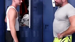 Action nephew fucking his concede Action uncle handy be transferred to gym - taboo