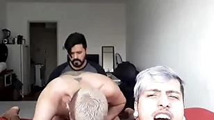 Um putinho queria comer meu namorado ander hard mas tinha que levar a piroca polish off kxorro! video completo vc encontra no meu xvideos red!