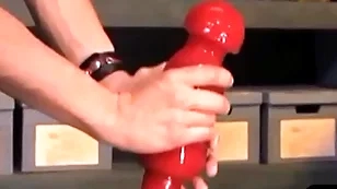 Weirdo bdsm beam takes stupendous dildo