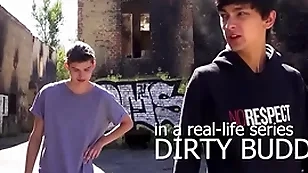 Jamie owens alongside  real-life manacle dirty buddies