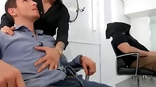 Dark-haired hotties san bass & killiam wesker transmute sloppy blowjobs in excess of the barber chair - reality dudes