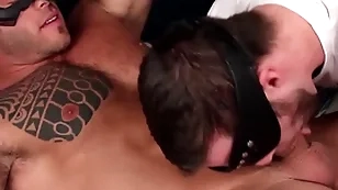 Maskurbate - masked muscle hunk revered by performed sportswoman