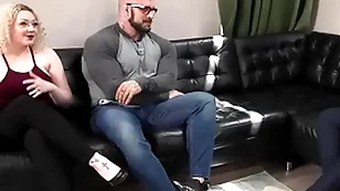 Muscled and tattooed hunk mesmerized on cock jerking